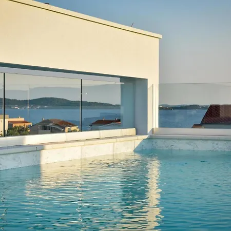 Aparthotel La Perla
