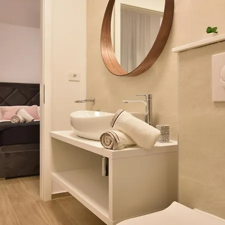La Perla Apart-hotel