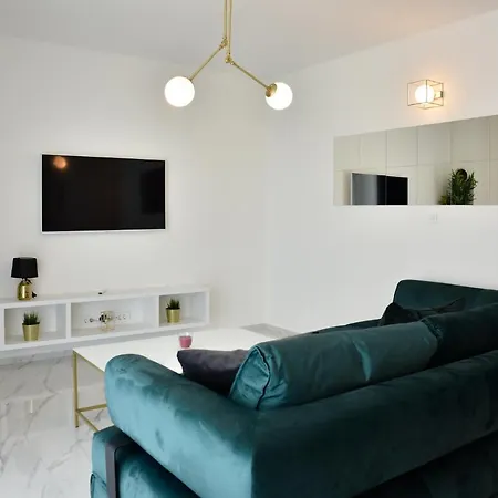 La Perla Aparthotel