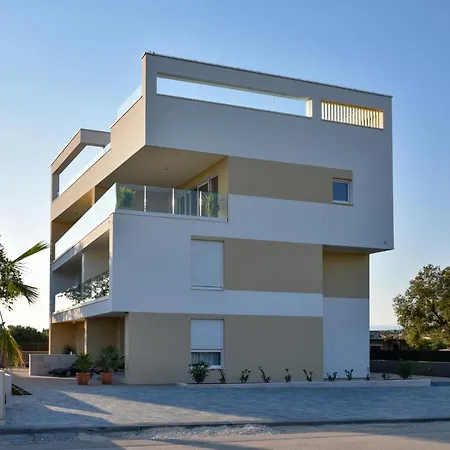 La Perla Apart-hotel