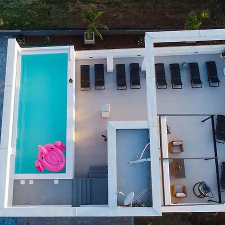 La Perla Aparthotel Bibinje