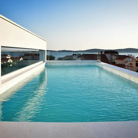 La Perla Aparthotel Bibinje